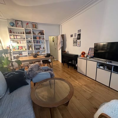 Rent of a 3-room apartment, 63 m², 9th arrondissement, Paris, France